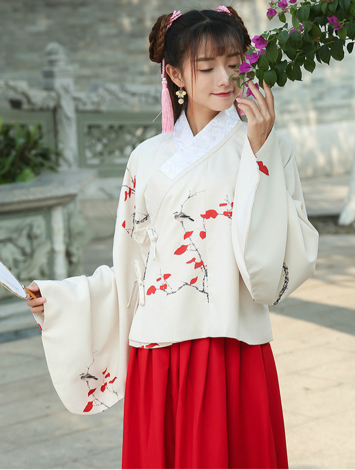 清新淡雅的匠心啟航閱讀漢服古裝