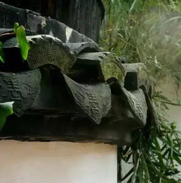 古建筑，一片瓦，遮風擋雨