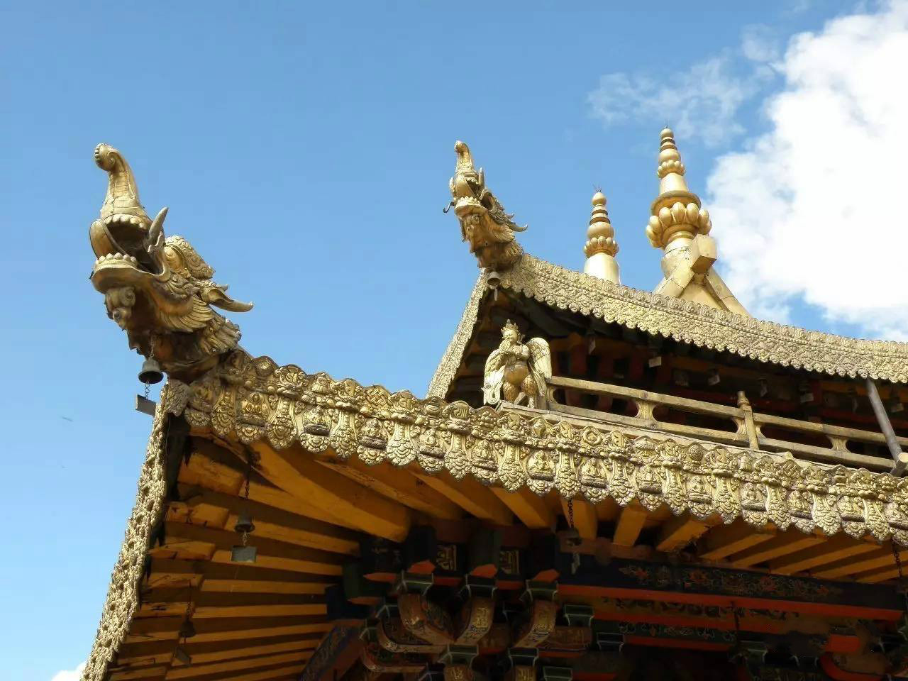 中國(guó)古建筑四大類別 北京四合院徽州民居陜北窯