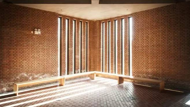 紅磚的建筑藝術(shù)，每一張紅磚墻都可以拿去做紅