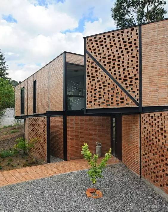 紅磚的建筑藝術(shù)，每一張紅磚墻都可以拿去做紅