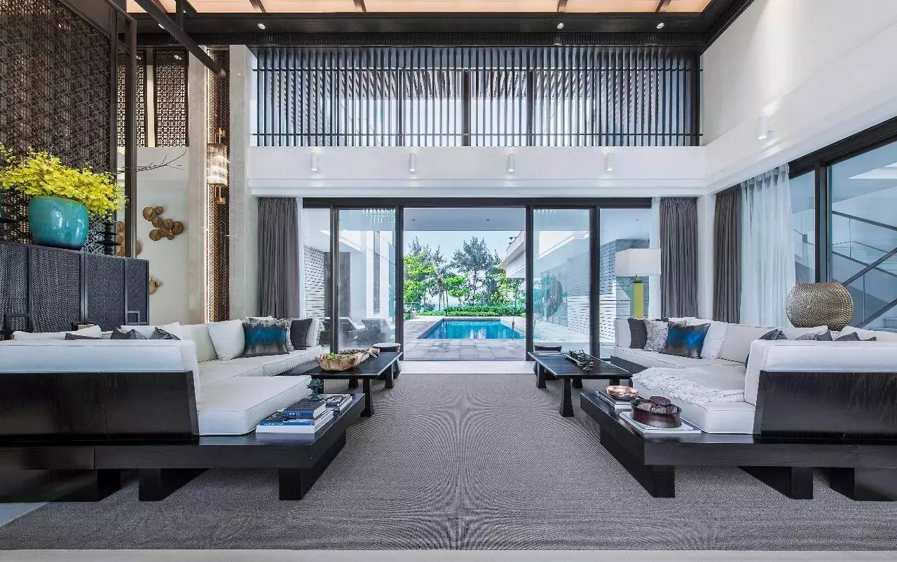 樸質(zhì)的奢華，自然返璞的當(dāng)代別墅設(shè)計(jì)