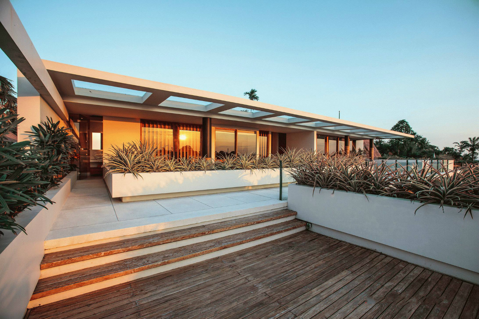 印度臨海別墅設(shè)計 新中式建筑中的木與石