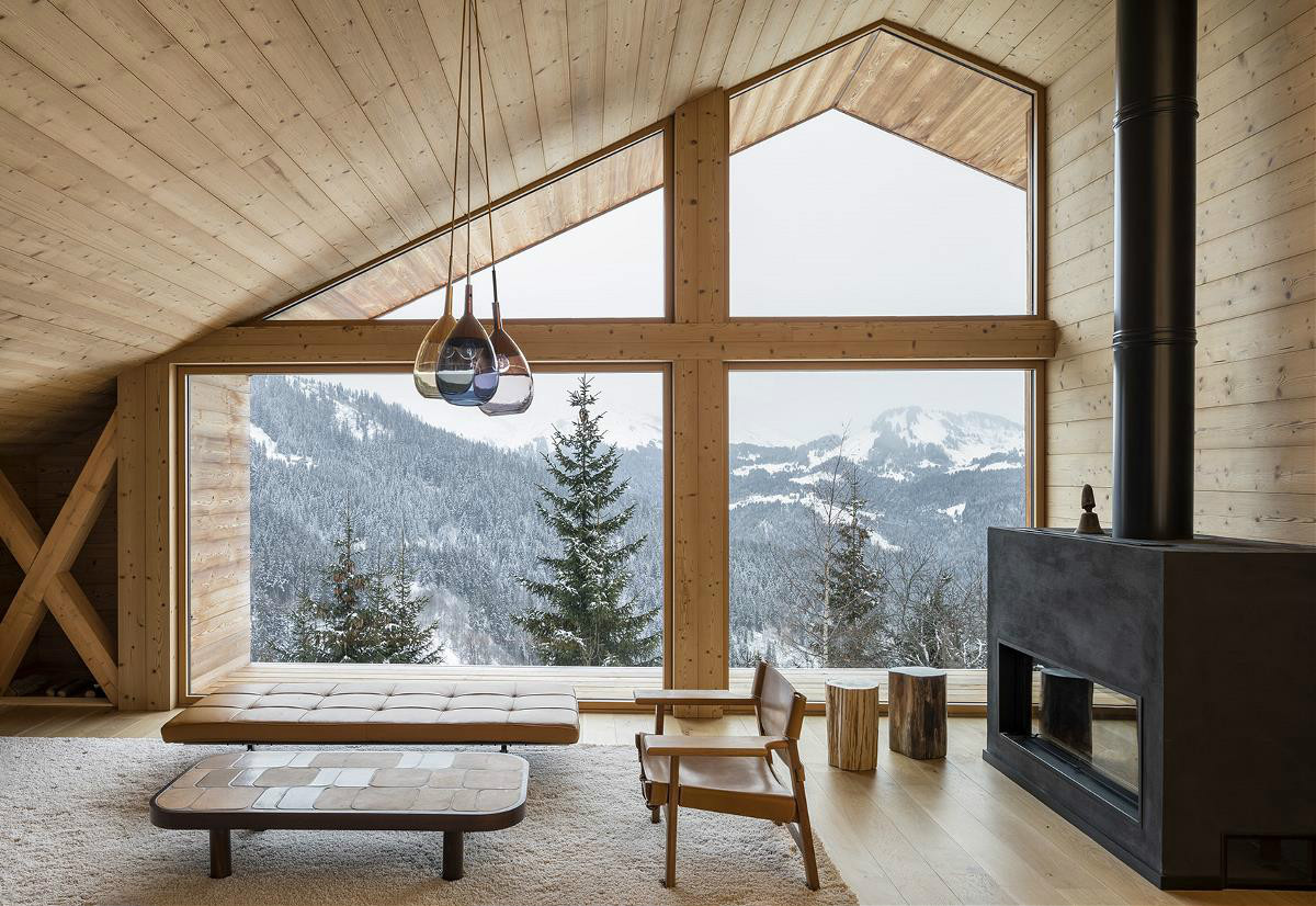 當(dāng)原木遇上雪花別有情調(diào)，雪中木屋設(shè)計(jì)