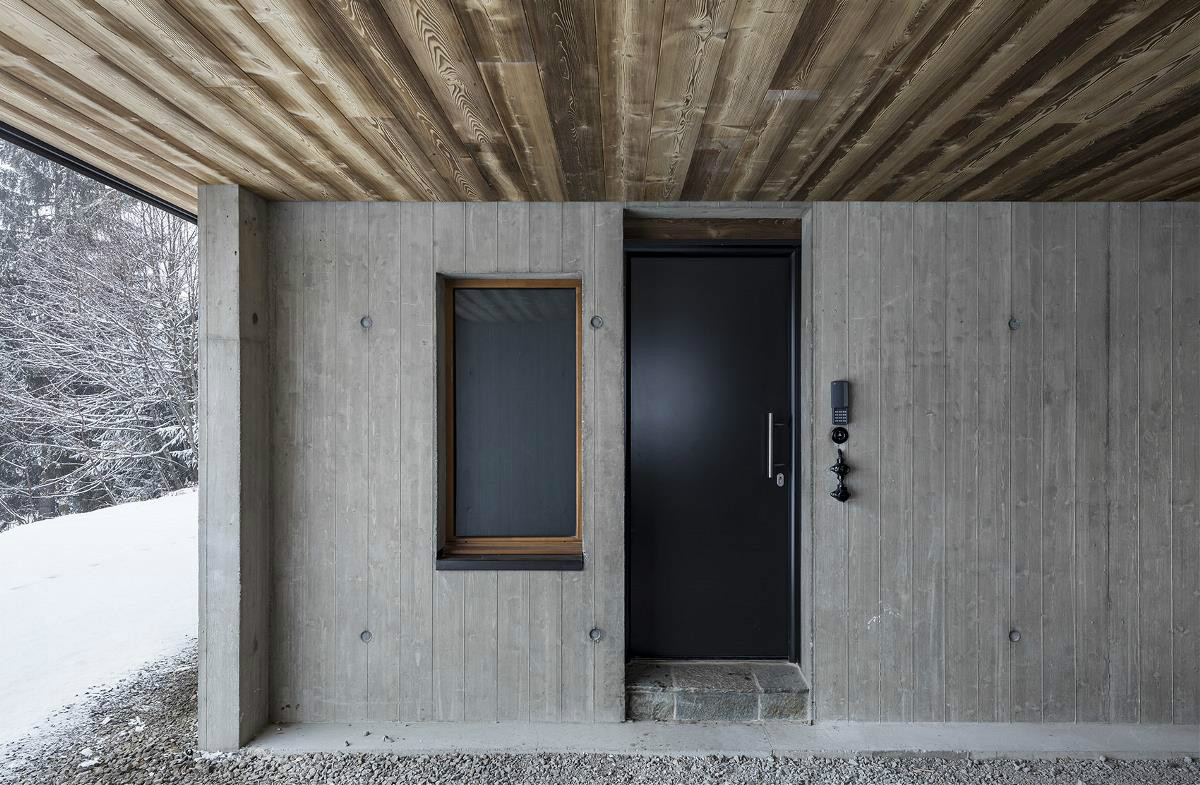 當(dāng)原木遇上雪花別有情調(diào)，雪中木屋設(shè)計(jì)