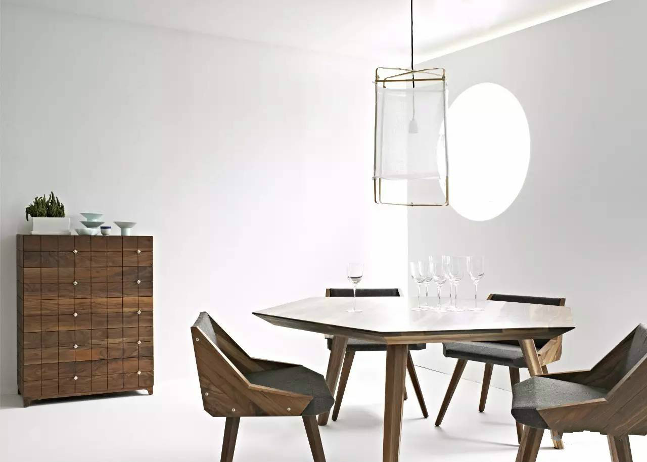 簡潔大氣的中式家具，傳統(tǒng)之美！