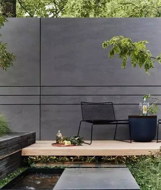 水泥墻樸素寂靜的美，庭院設(shè)計(jì)