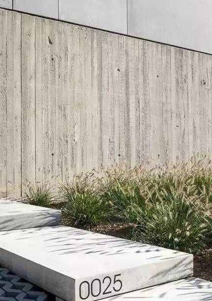 水泥墻樸素寂靜的美，庭院設(shè)計(jì)