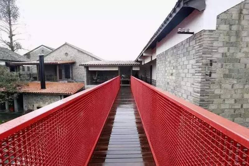 隱居畫鄉(xiāng)，與甌江畫中仙境遙相呼應(yīng)