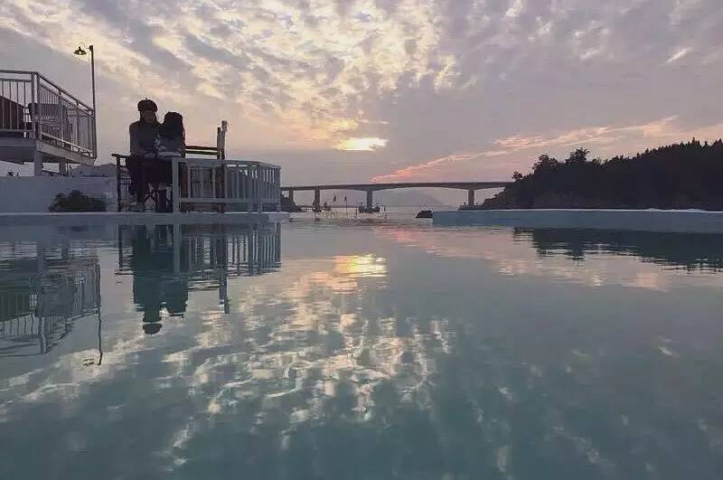 海天左舍，猶如撒歡在海與天的懷抱