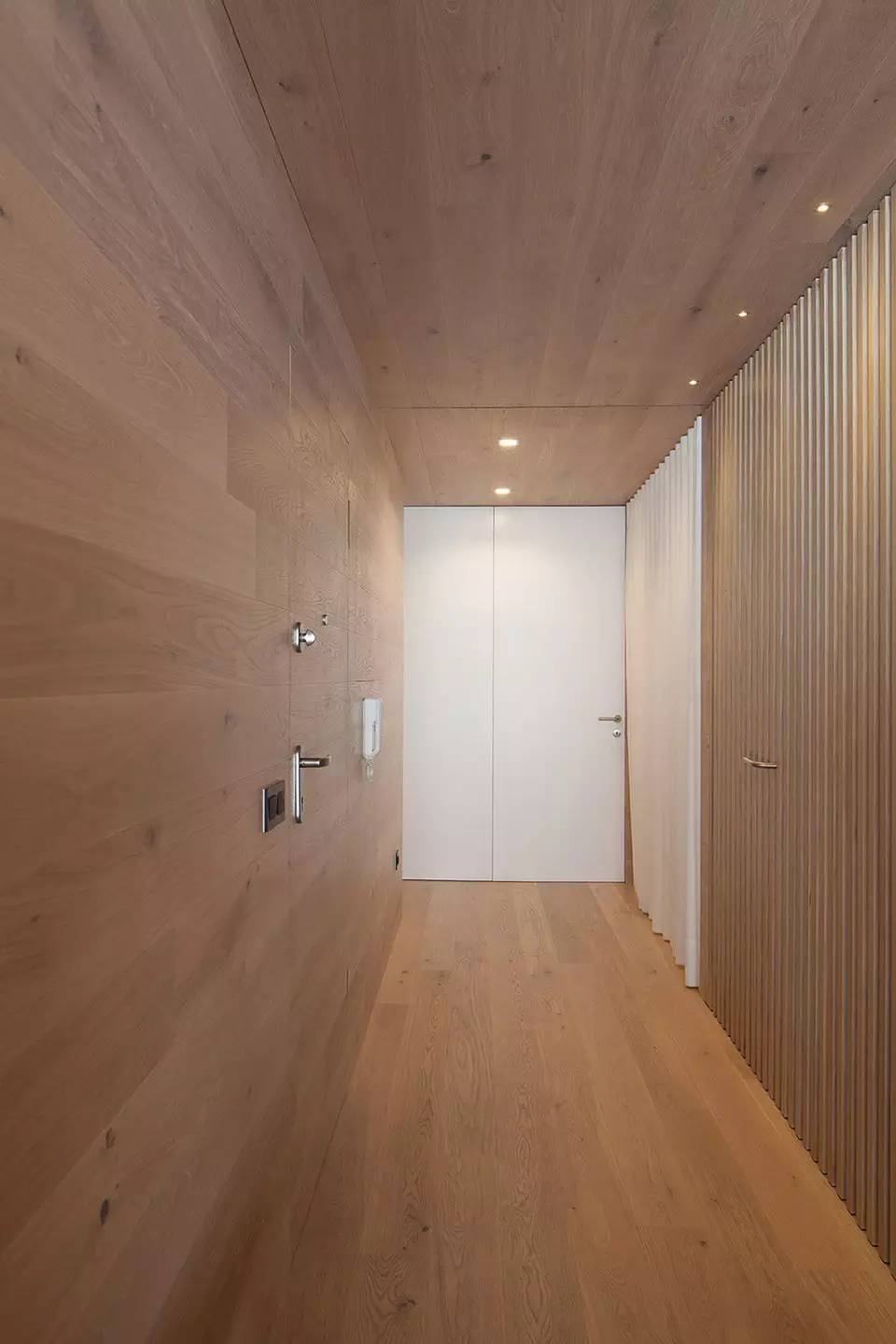 極簡原木海邊度假小屋，中式裝修設(shè)計