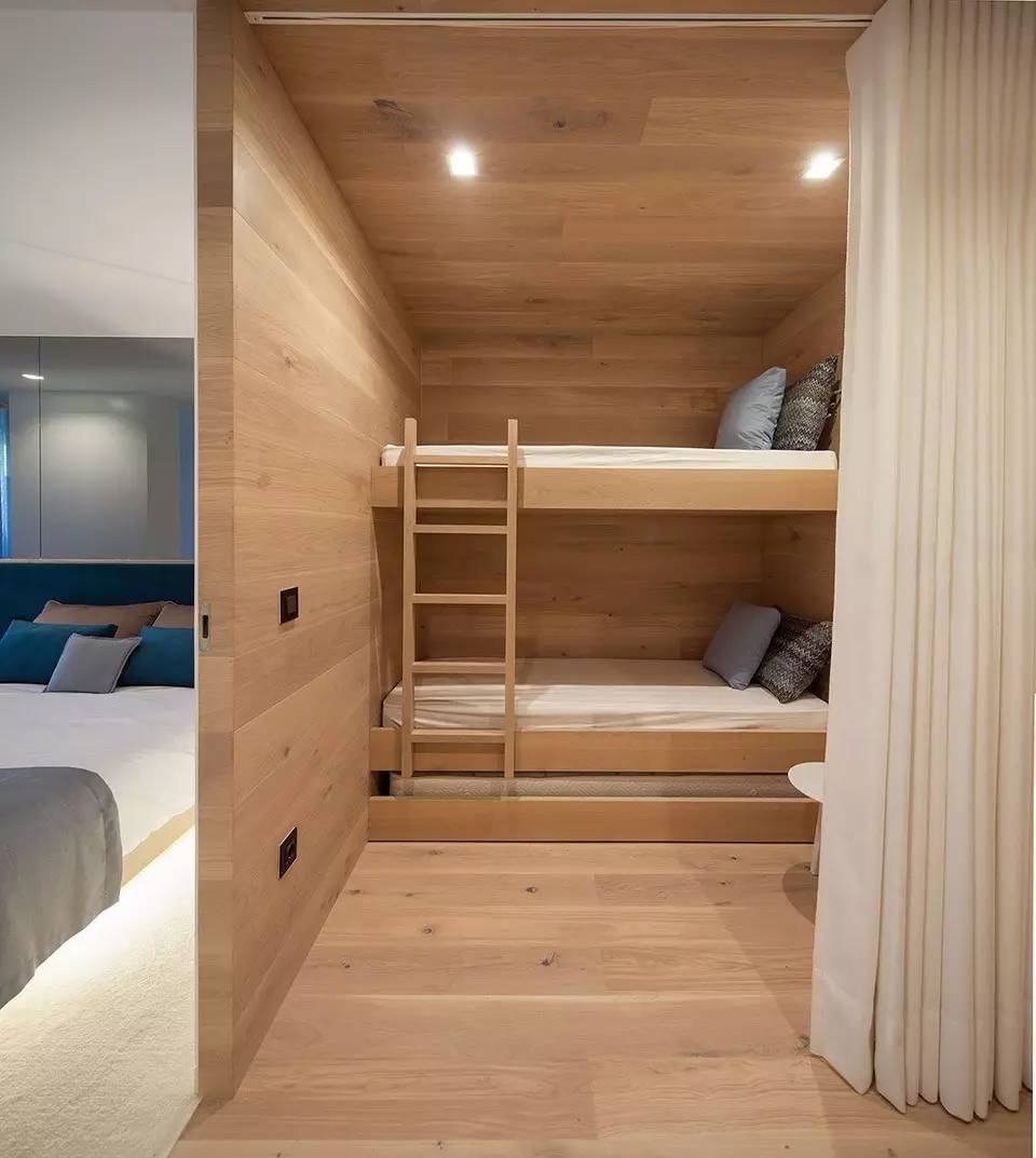 極簡原木海邊度假小屋，中式裝修設(shè)計