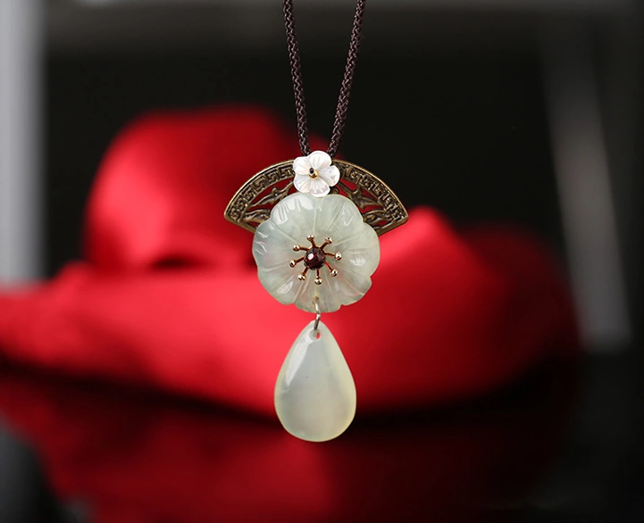 匠心啟航閱讀飾品岫玉吊墜配飾項(xiàng)鏈