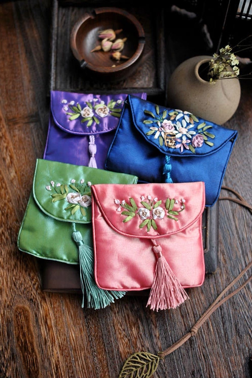 一方古意傳統(tǒng)中式手工包，復(fù)古手工繡荷包