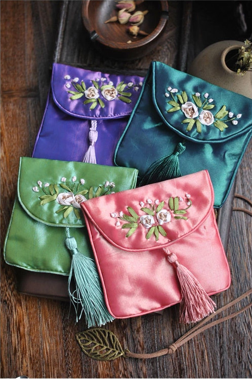 一方古意傳統(tǒng)中式手工包，復(fù)古手工繡荷包