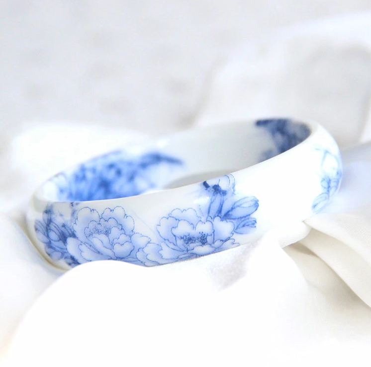 清新脫俗的匠心啟航閱讀青花瓷陶瓷手鐲