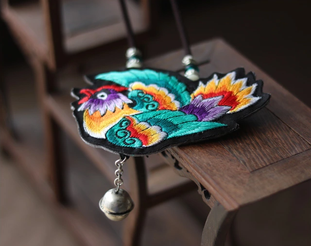 民族風(fēng)刺繡靈雀長款掛件掛飾配飾項(xiàng)鏈