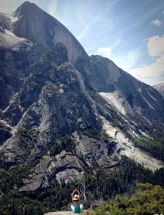 林中四舍民宿設(shè)計，一所鳥語花香的小木屋