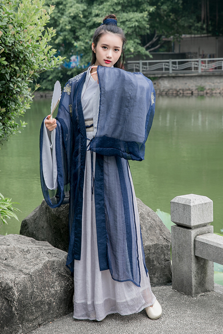 匠心啟航閱讀大袖衫漢元素漢服古裝美女圖片