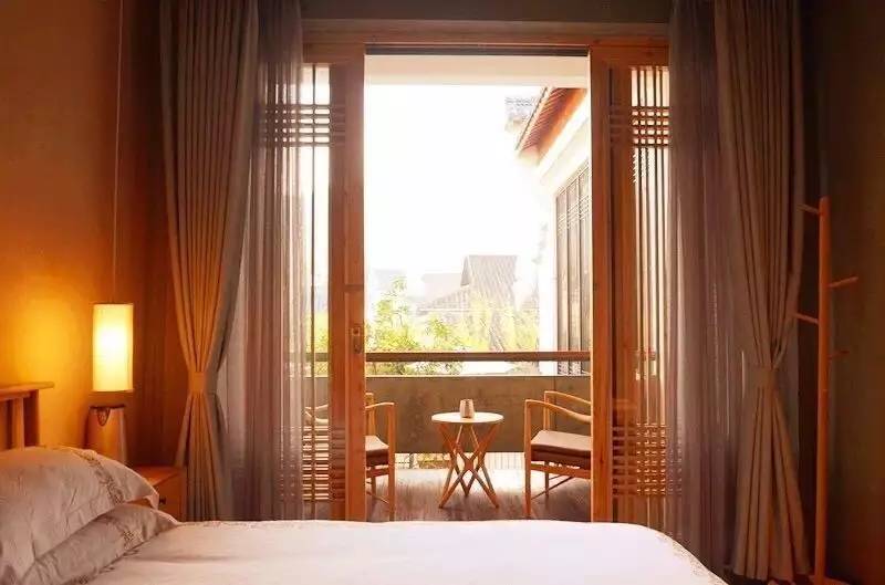 尋·尋客棧，一家超大藏書閣民宿設(shè)計(jì)