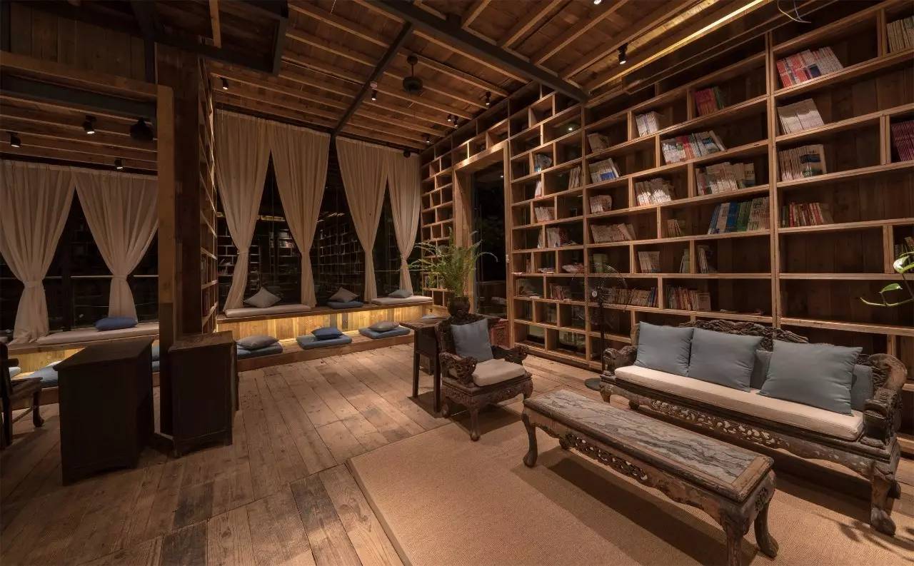 尋·尋客棧，一家超大藏書閣民宿設(shè)計(jì)