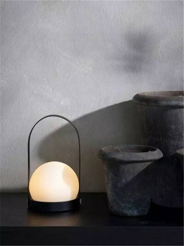 極簡巧妙的燈具設(shè)計(jì)