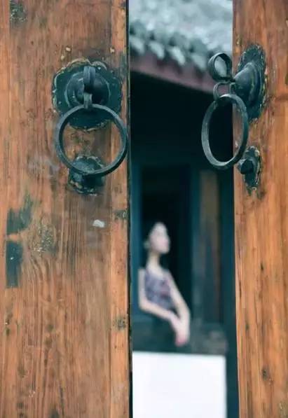 慈舍，悲喜隱去慈從舍生