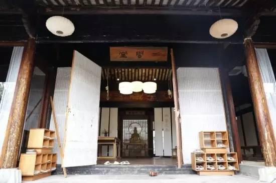 慈舍，悲喜隱去慈從舍生