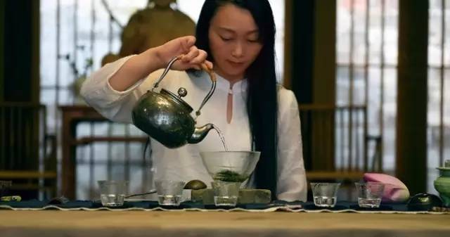 慈舍，悲喜隱去慈從舍生