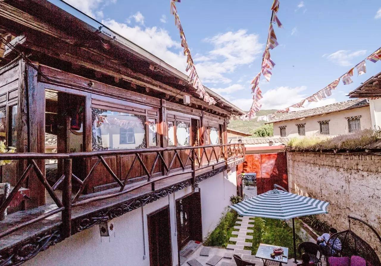 藝棧藏式客棧，我在等風(fēng)也在等你