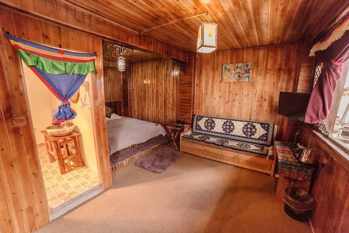 藝棧藏式客棧，我在等風(fēng)也在等你