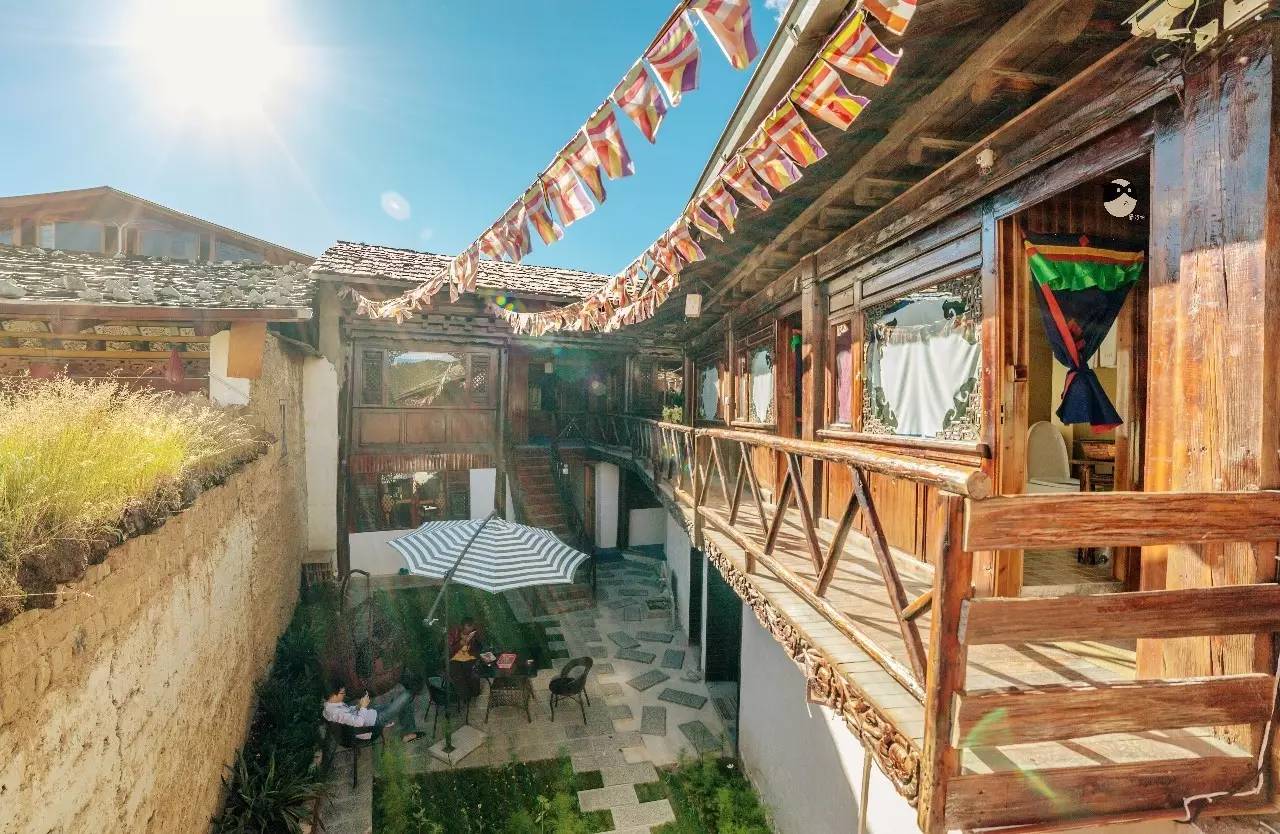 藝棧藏式客棧，我在等風(fēng)也在等你