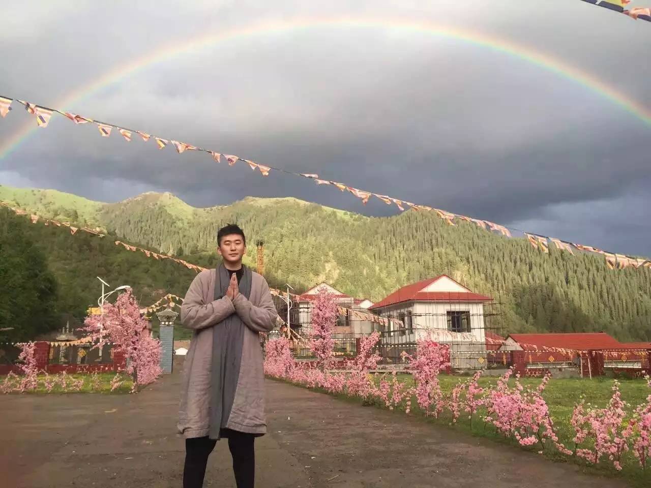 青桐·青竹茶舍，茶香縹緲靜賞西湖