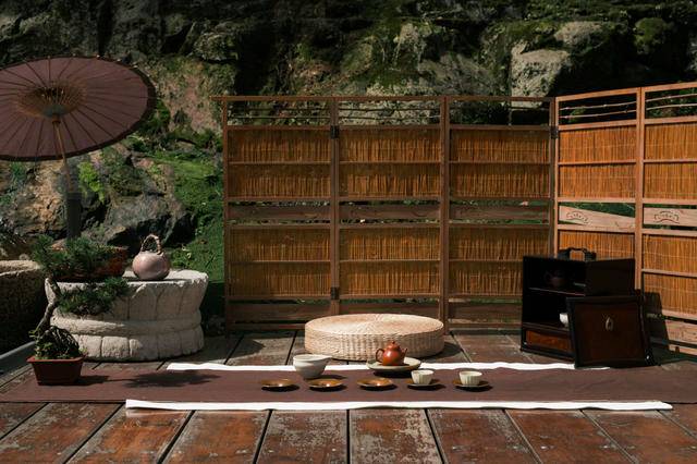 青桐·青竹茶舍，茶香縹緲靜賞西湖