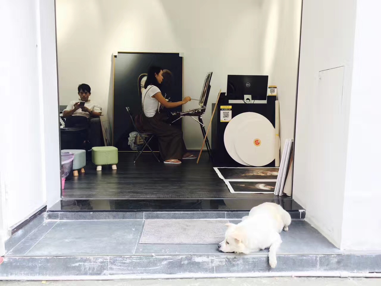 深圳大芬油畫村，詩與遠(yuǎn)方的低角度存在