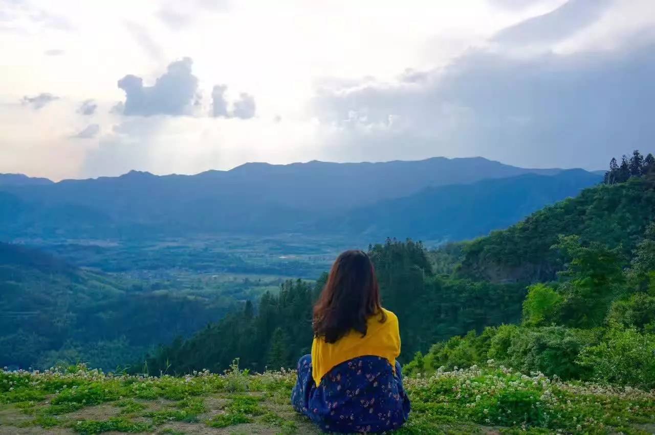南屏喜舍民宿，從南方飛入徽州白墻灰瓦的歸燕