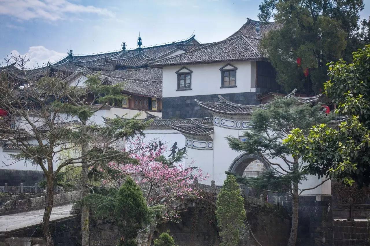 山居秋暝民宿，在大龍井古鎮(zhèn)體驗民族文化