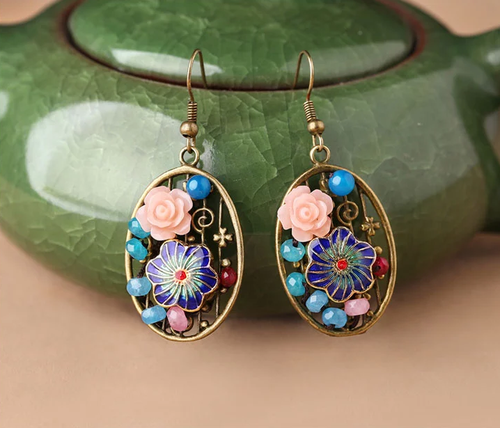 匠心啟航閱讀金屬鏤空首飾橢圓形耳墜耳環(huán)