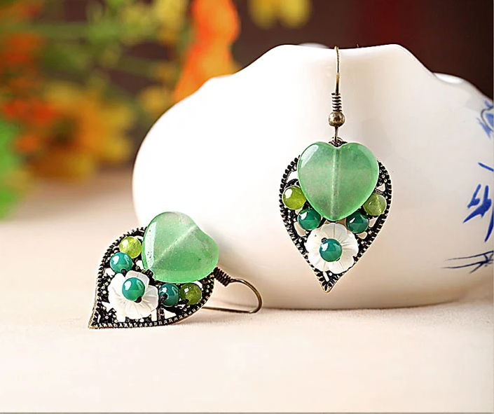 匠心啟航閱讀復(fù)古氣質(zhì)首飾樹葉吊墜綠色彩玉耳環(huán)
