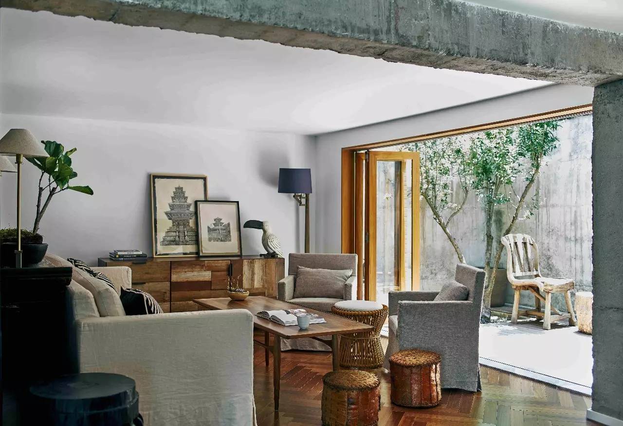 大理浥塵客舍，在山水間觀洱海日出望蒼山之巔