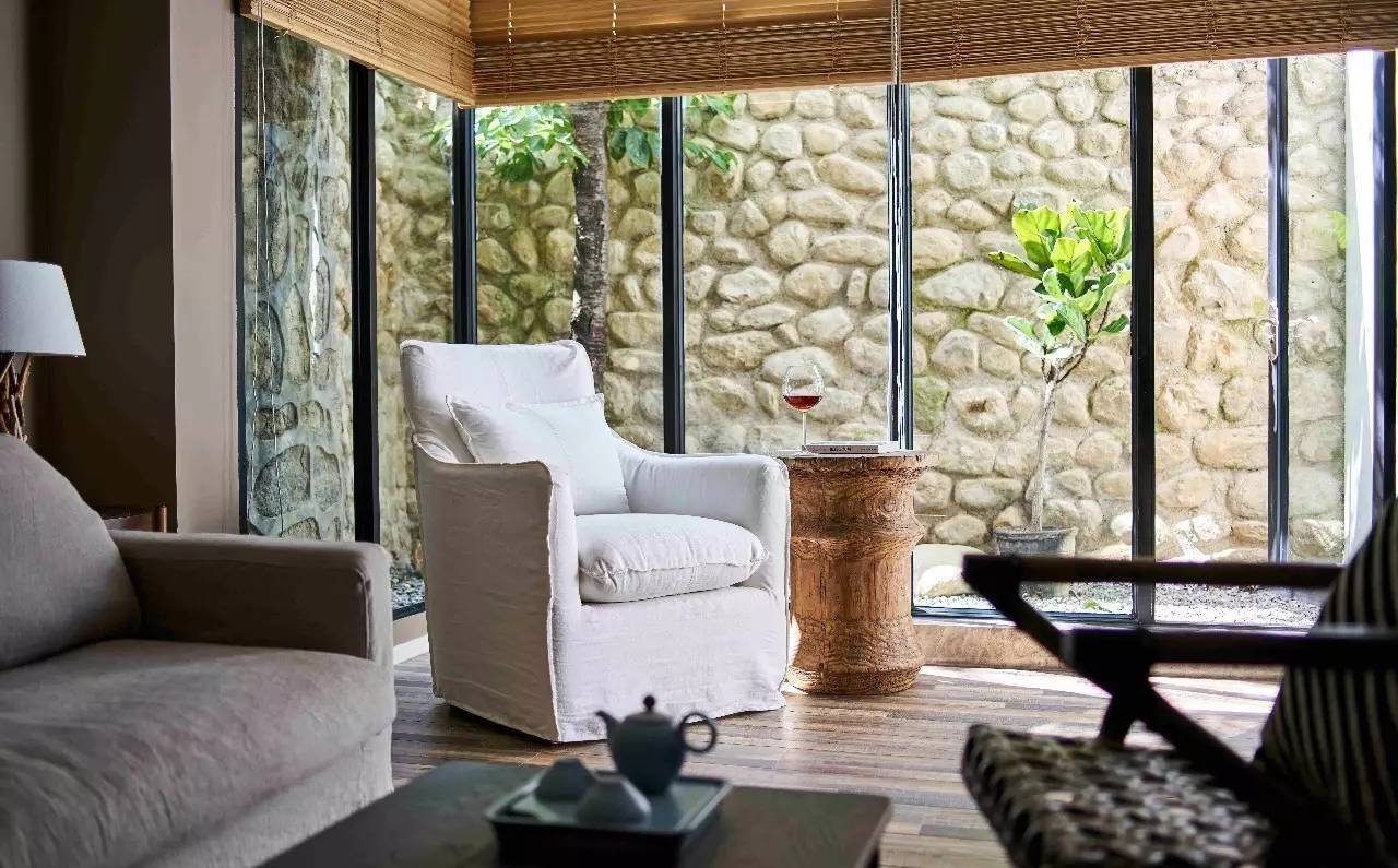 大理浥塵客舍，在山水間觀洱海日出望蒼山之巔