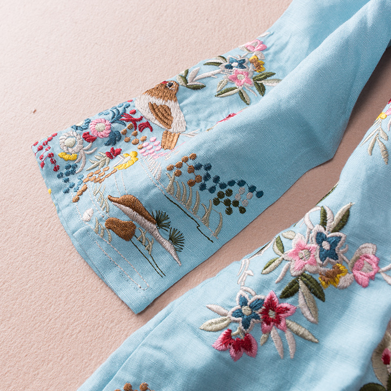 匠心啟航閱讀亞麻刺繡復(fù)古唐裝圖片