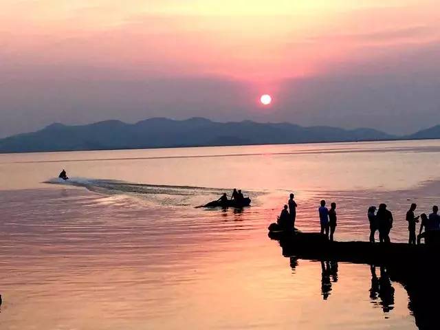 太湖邊壹灣別院民宿，邀你穿越回民國