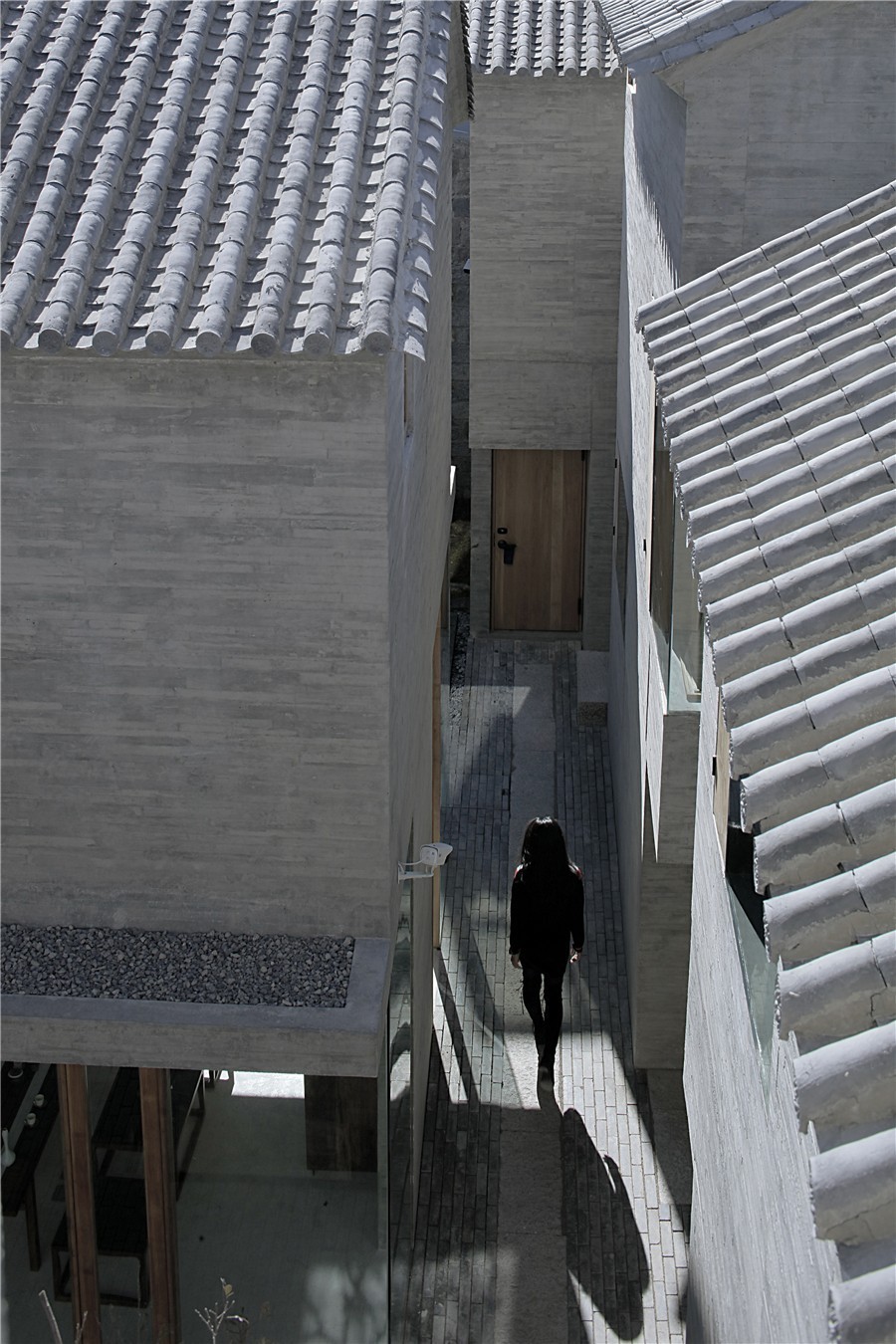 大理既下山，天光云影共徘徊