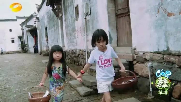 新安江畔谷掌民宿，莊園里享受青山環(huán)繞的美景