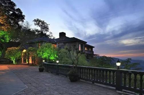 客堂間莫干山民宿，隱居深山聆聽自然