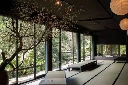 客堂間莫干山民宿，隱居深山聆聽自然