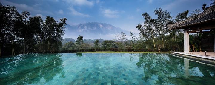 九華山德懋堂，九華山間打坐冥想清涼入心