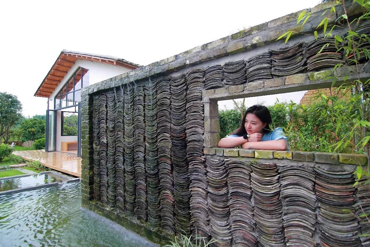 天堂山鄉(xiāng)愛(ài)樹(shù)民宿，古色古香的童話(huà)小鎮(zhèn)