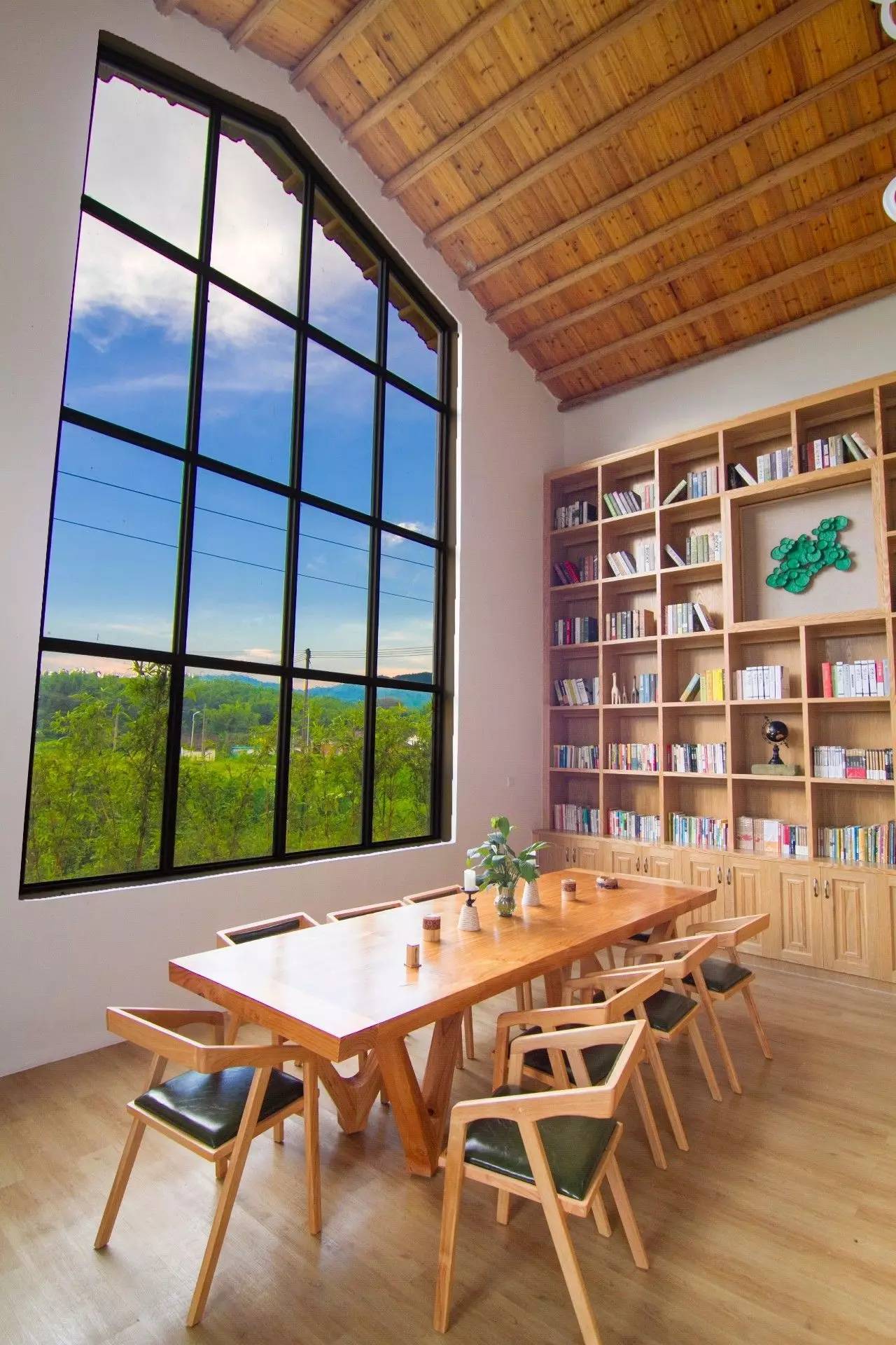 天堂山鄉(xiāng)愛樹民宿，古色古香的童話小鎮(zhèn)